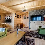 Cizemka- Sauna, Teznia Solankowa شقة بوكافينا تترايسكا