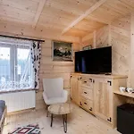 Cizemka- Sauna, Teznia Solankowa شقة بوكافينا تترايسكا